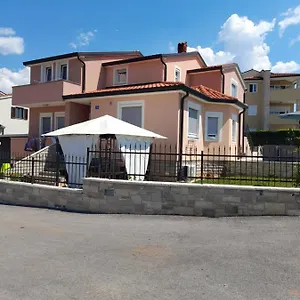  Apartment Desire